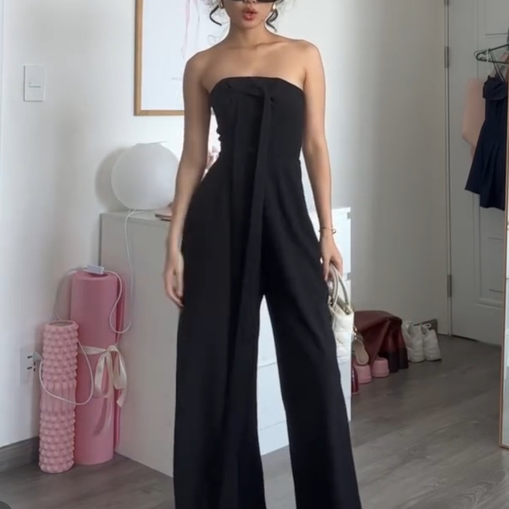 Restate Resort black Jumpsuit - Picture 5 of 5